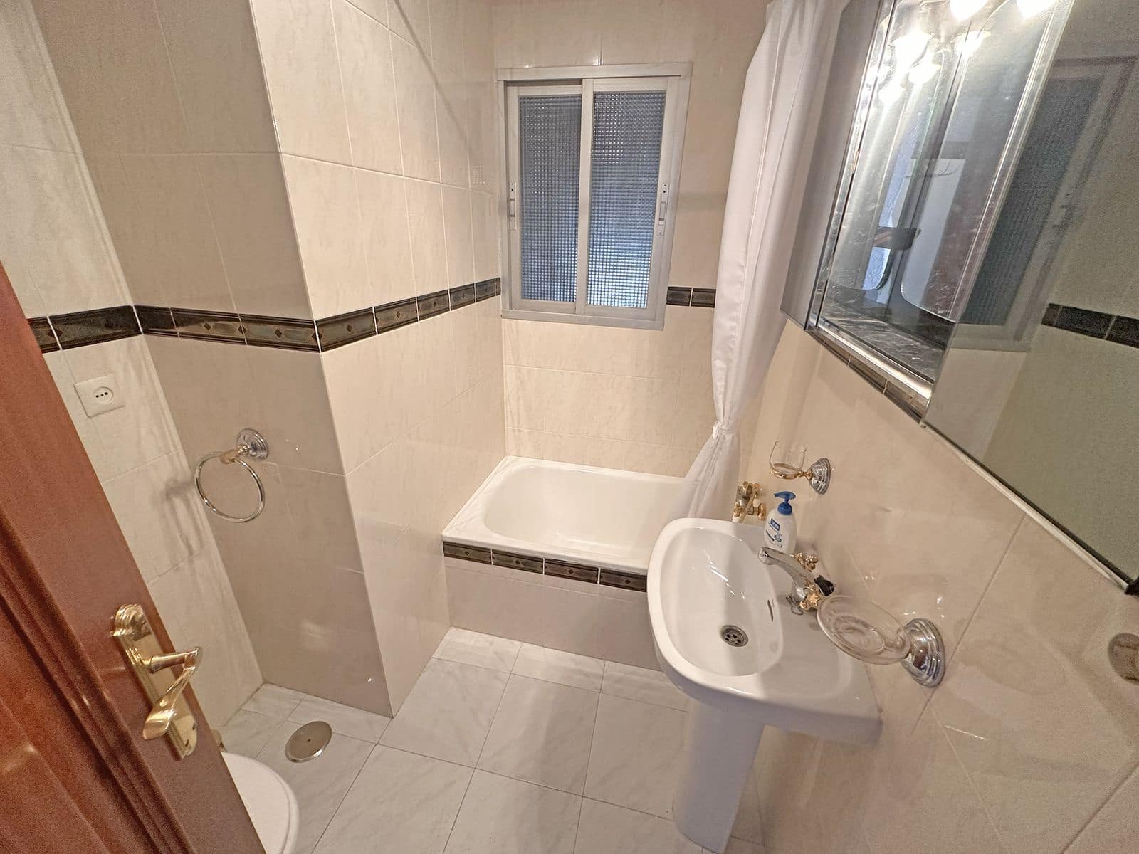 4 sovrum Villa till salu i Mijas Costa - 650 000 € (Ref: 9910673)
