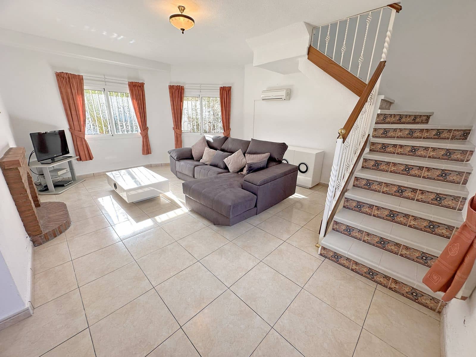 4 sovrum Villa till salu i Mijas Costa - 650 000 € (Ref: 9910673)