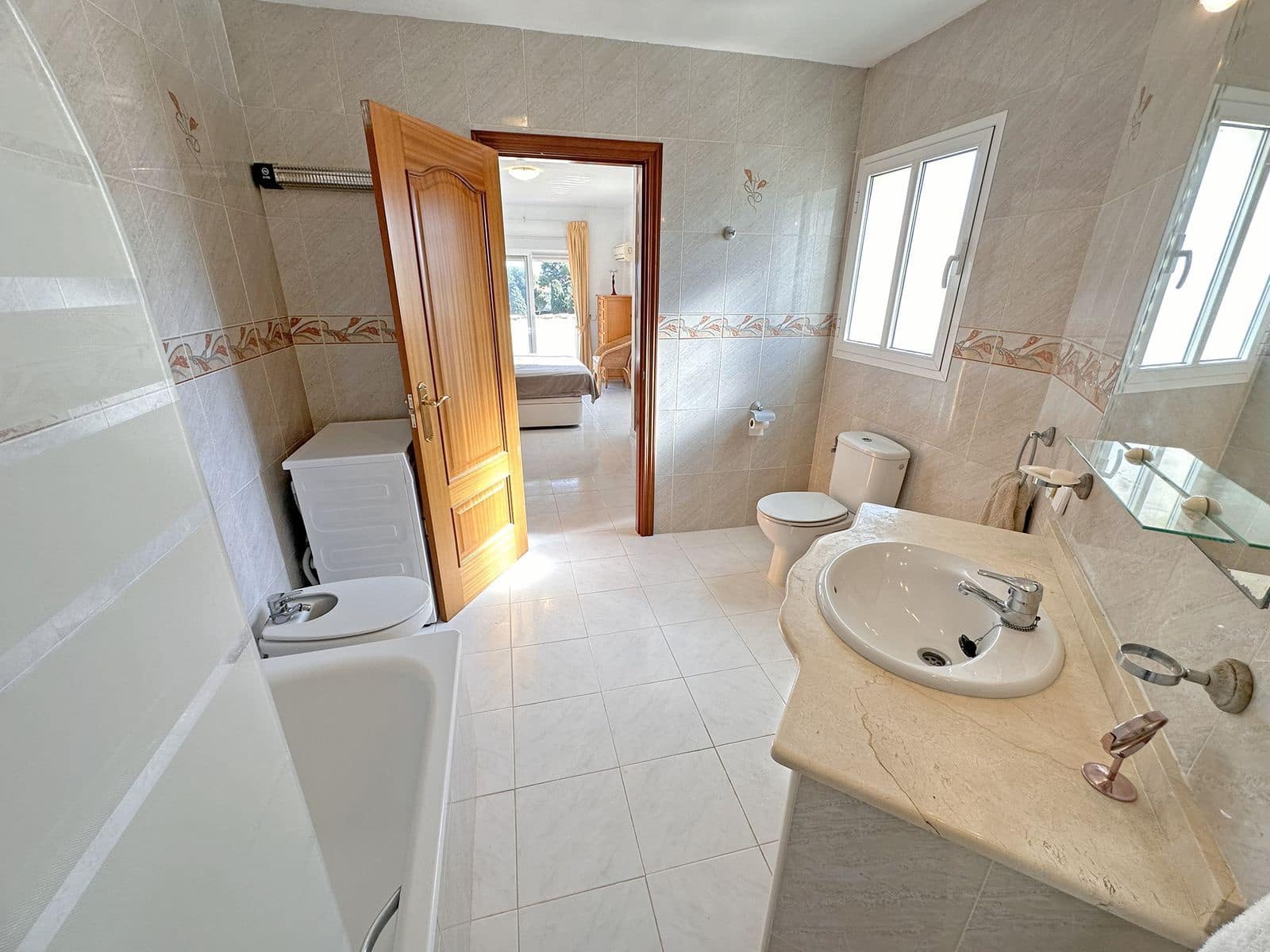 4 sovrum Villa till salu i Mijas Costa - 650 000 € (Ref: 9910673)