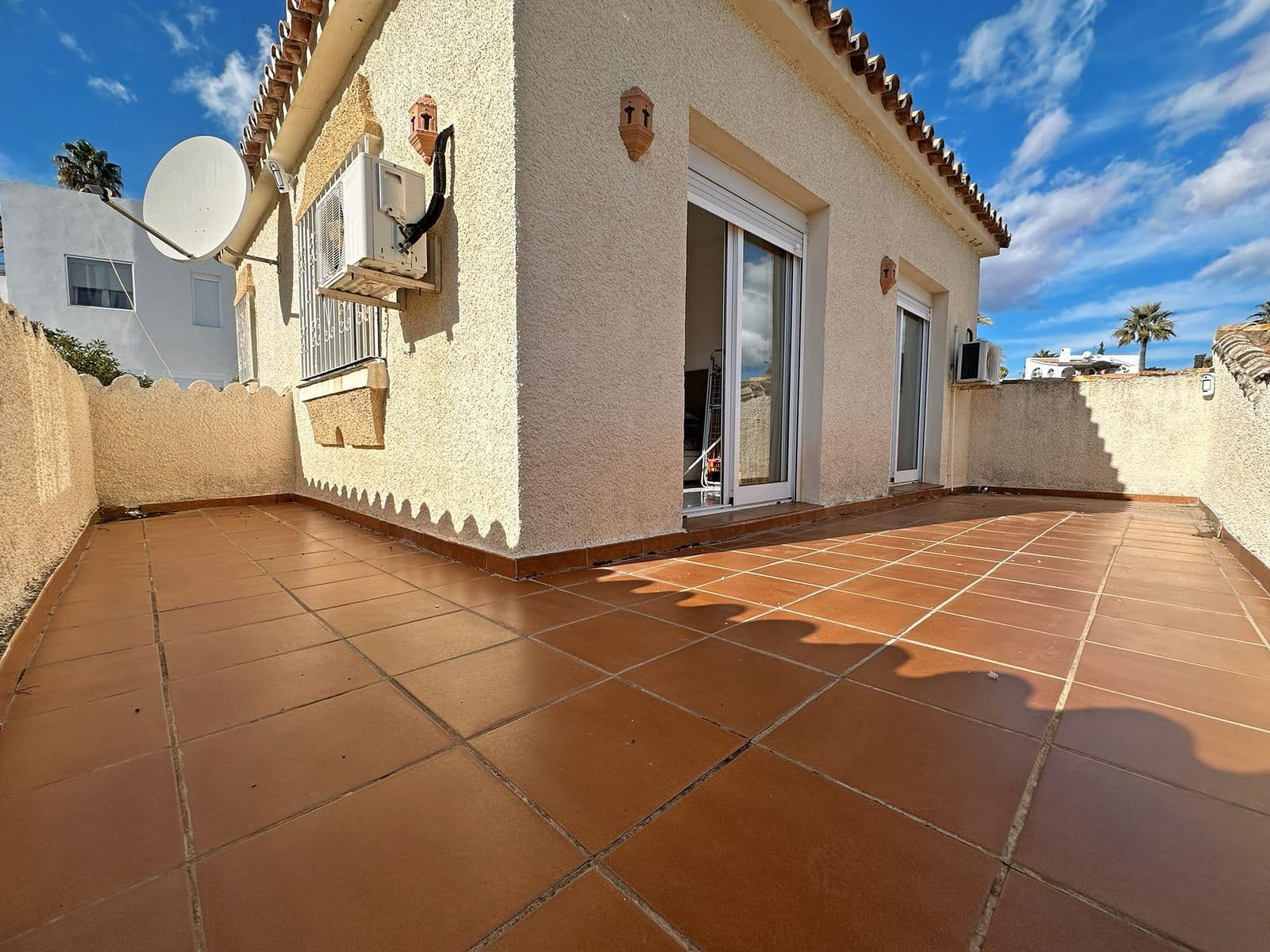 4 sovrum Villa till salu i Mijas Costa - 650 000 € (Ref: 9910673)