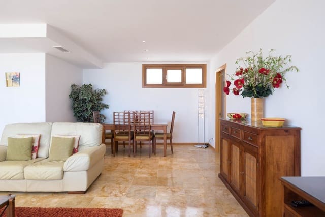 3 chambre Appartement à vendre à Los Monteros, Marbella - 495 000 € (Ref: 9910675)