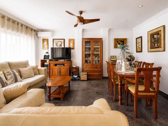 3 sypialnia Dom na sprzedaż w Estepona - 570 000 € (Ref: 9910676)