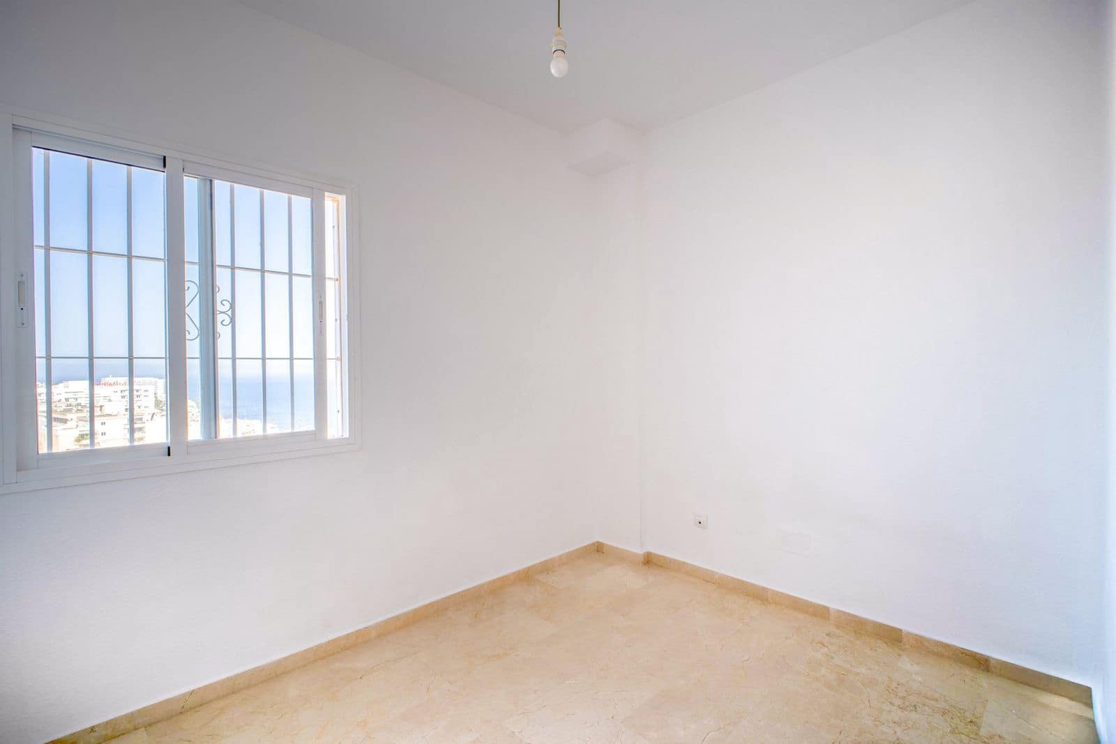 2 slaapkamer Penthouse te koop in Torrequebrada - € 498.000 (Ref: 9910677)