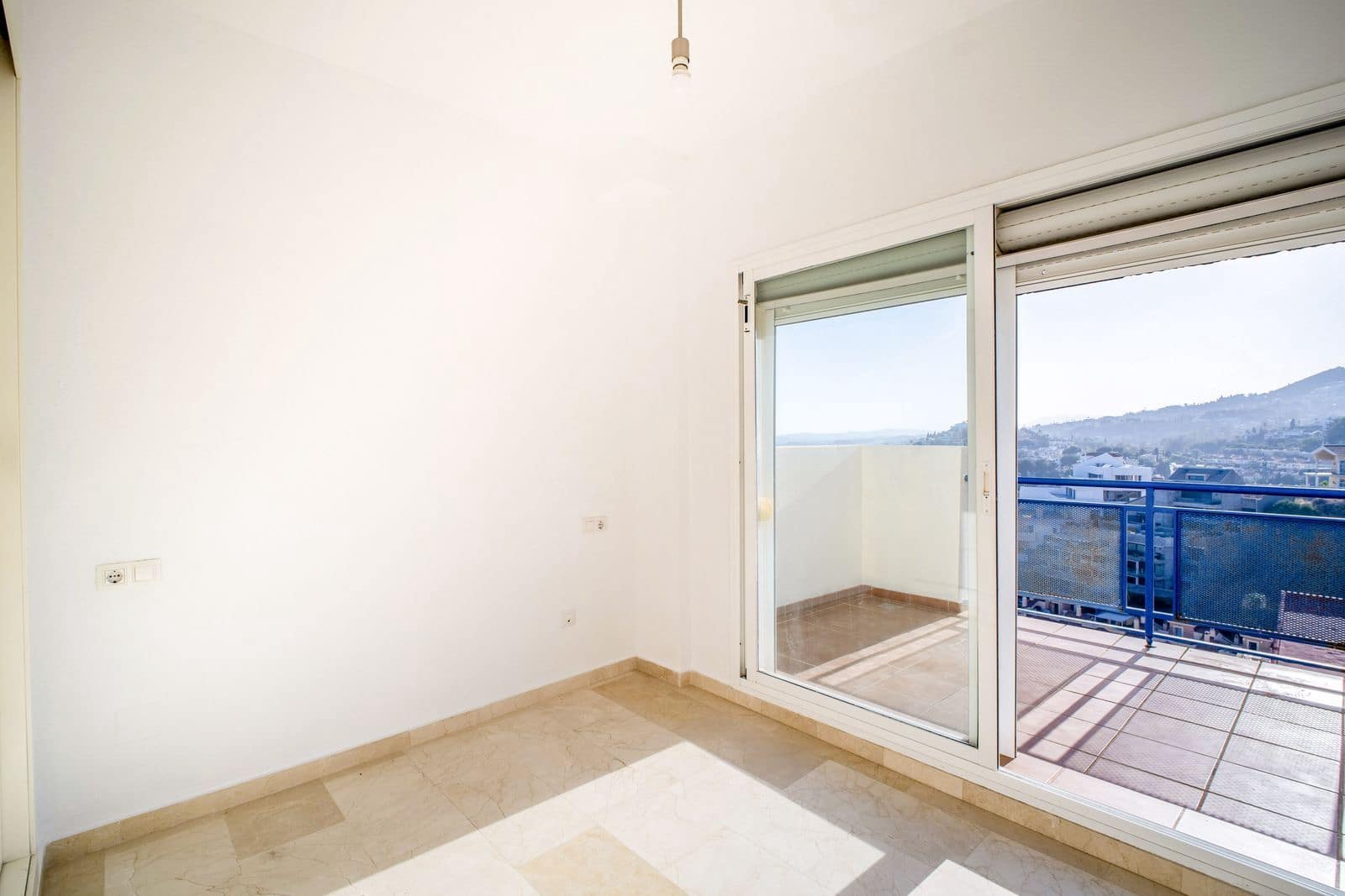 2 slaapkamer Penthouse te koop in Torrequebrada - € 498.000 (Ref: 9910677)