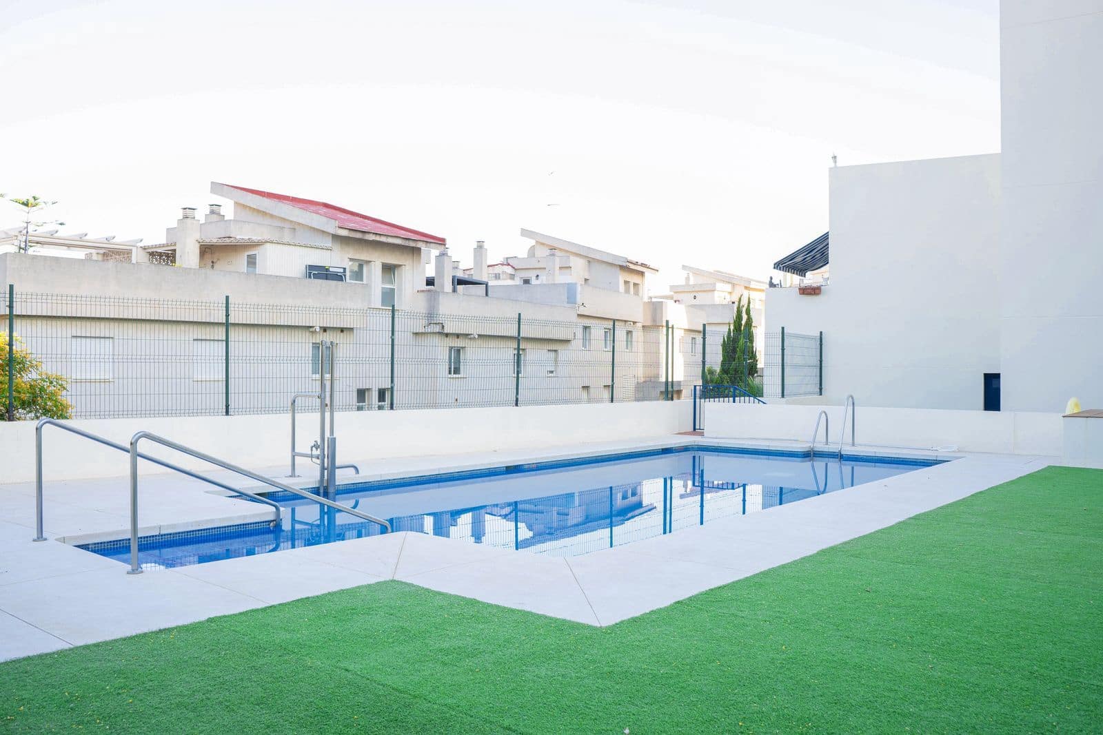2 slaapkamer Penthouse te koop in Torrequebrada - € 498.000 (Ref: 9910677)