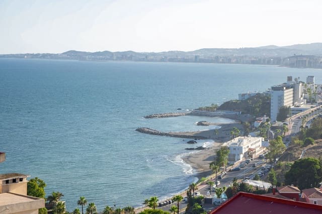 2 slaapkamer Penthouse te koop in Torrequebrada, Benalmádena - € 498.000 (Ref: 9910677)