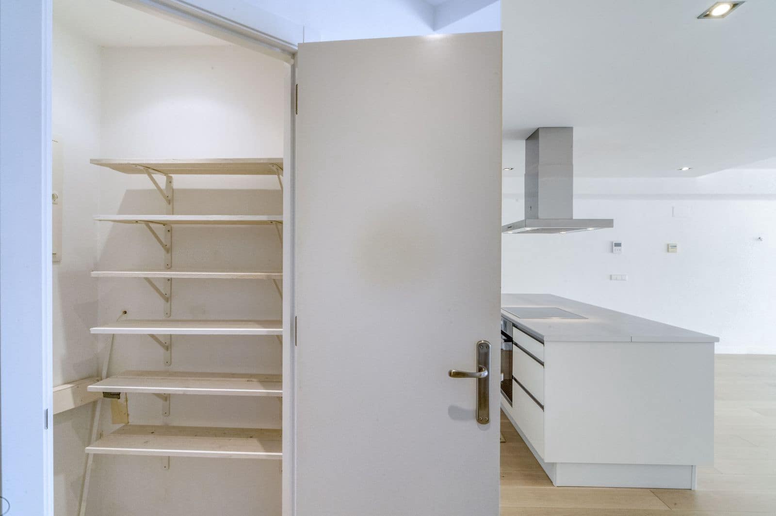 2 Zimmer Apartment zu verkaufen in Puerto Banus - 699.000 € (Ref: 9910679)