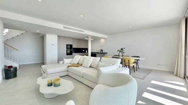 3 quarto Penthouse para venda em Selwo, Estepona - 1 495 000 € (Ref: 9910682)