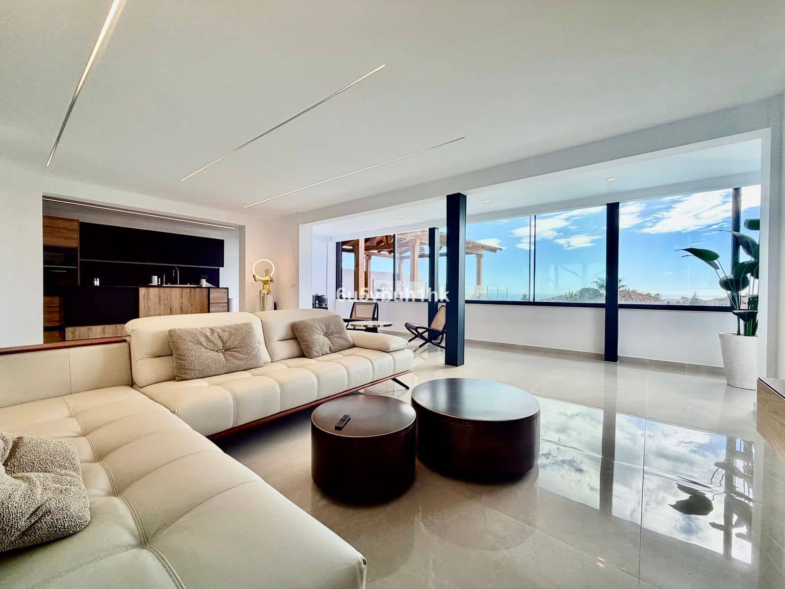 4 Zimmer Villa zu verkaufen in Benalmadena Costa - 1.250.000 € (Ref: 9910683)