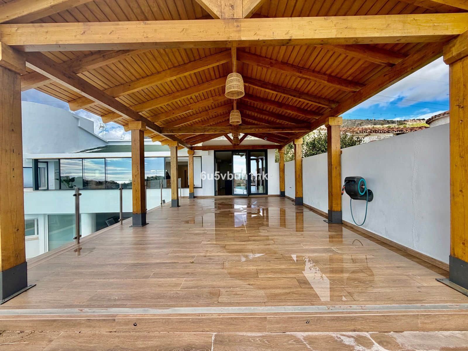 4 Zimmer Villa zu verkaufen in Benalmadena Costa - 1.250.000 € (Ref: 9910683)