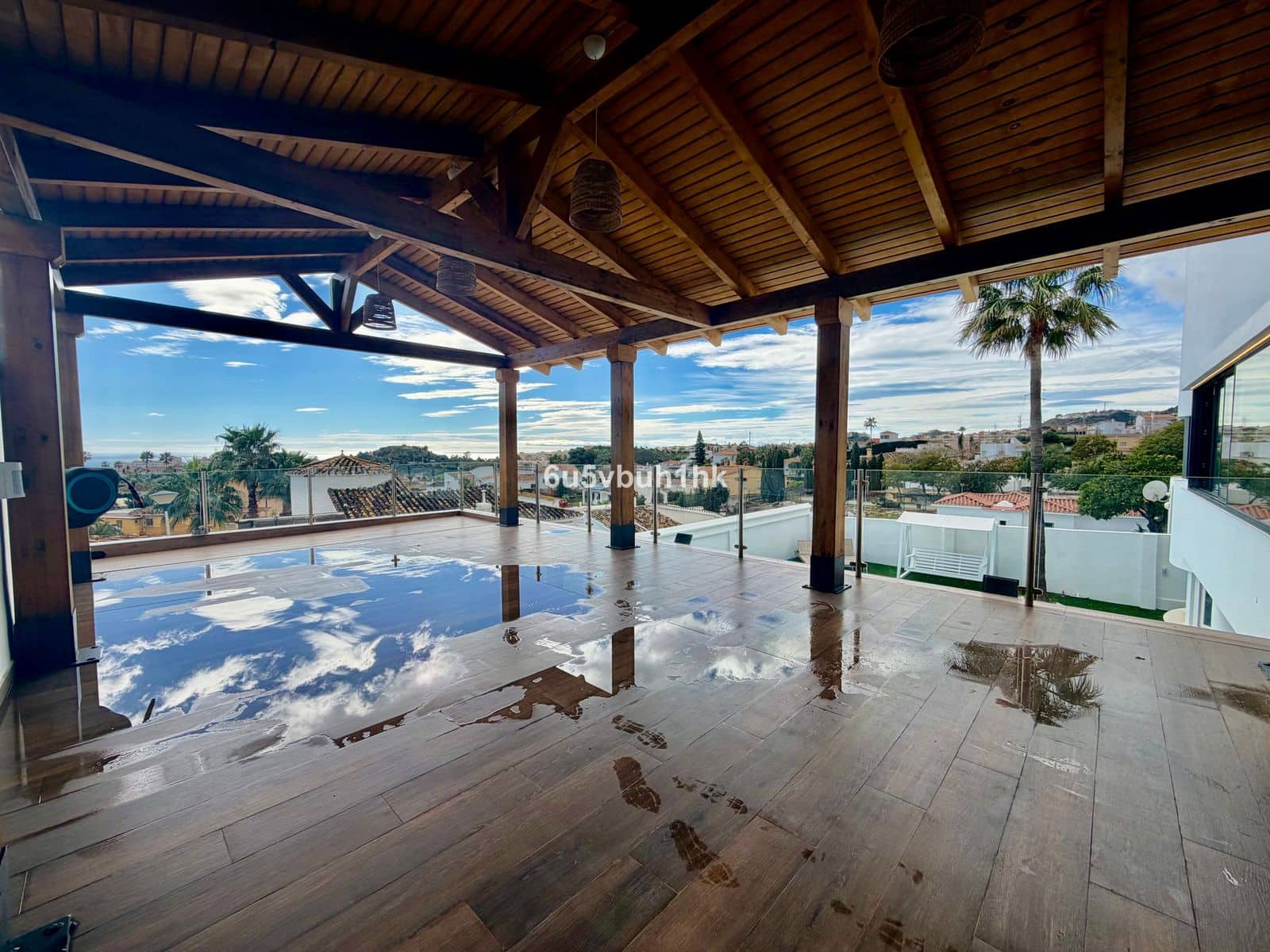 4 Zimmer Villa zu verkaufen in Benalmadena Costa - 1.250.000 € (Ref: 9910683)
