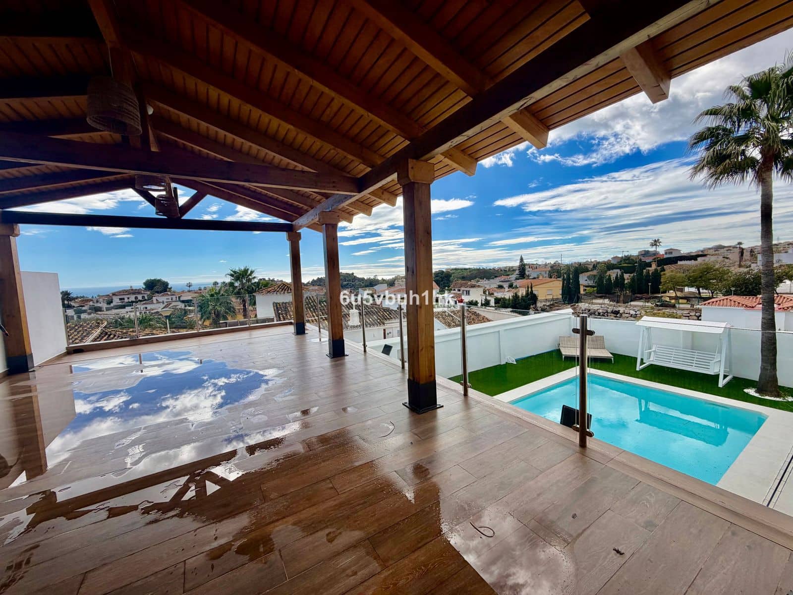 4 Zimmer Villa zu verkaufen in Benalmadena Costa - 1.250.000 € (Ref: 9910683)