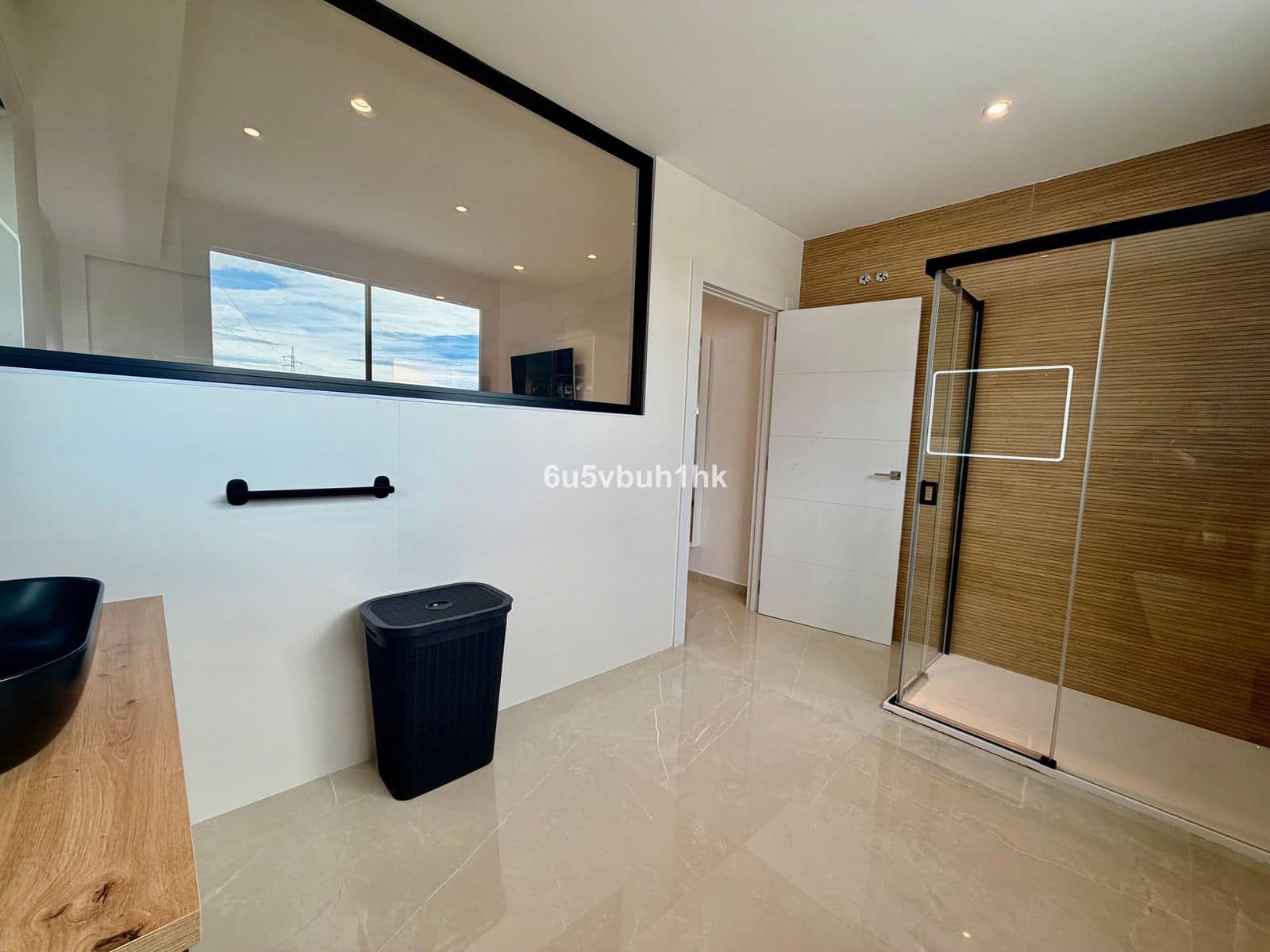 4 Zimmer Villa zu verkaufen in Benalmadena Costa - 1.250.000 € (Ref: 9910683)