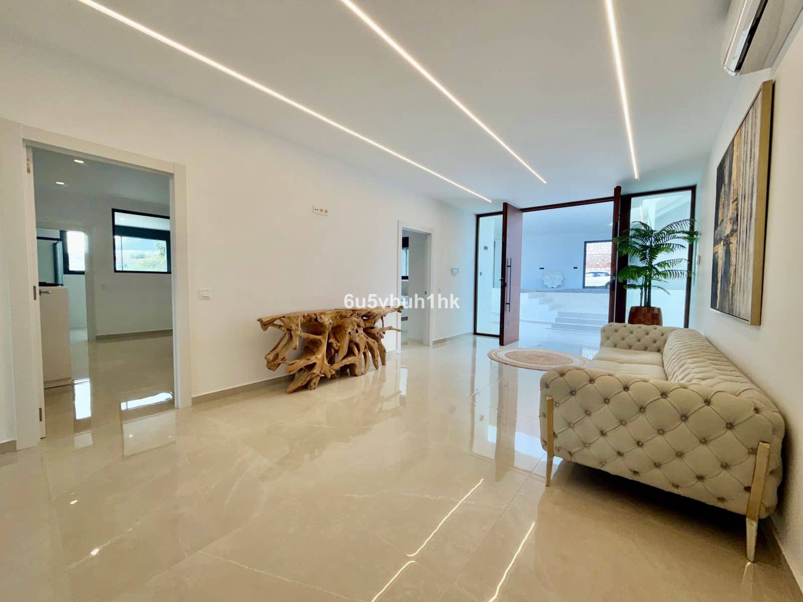 4 Zimmer Villa zu verkaufen in Benalmadena Costa - 1.250.000 € (Ref: 9910683)