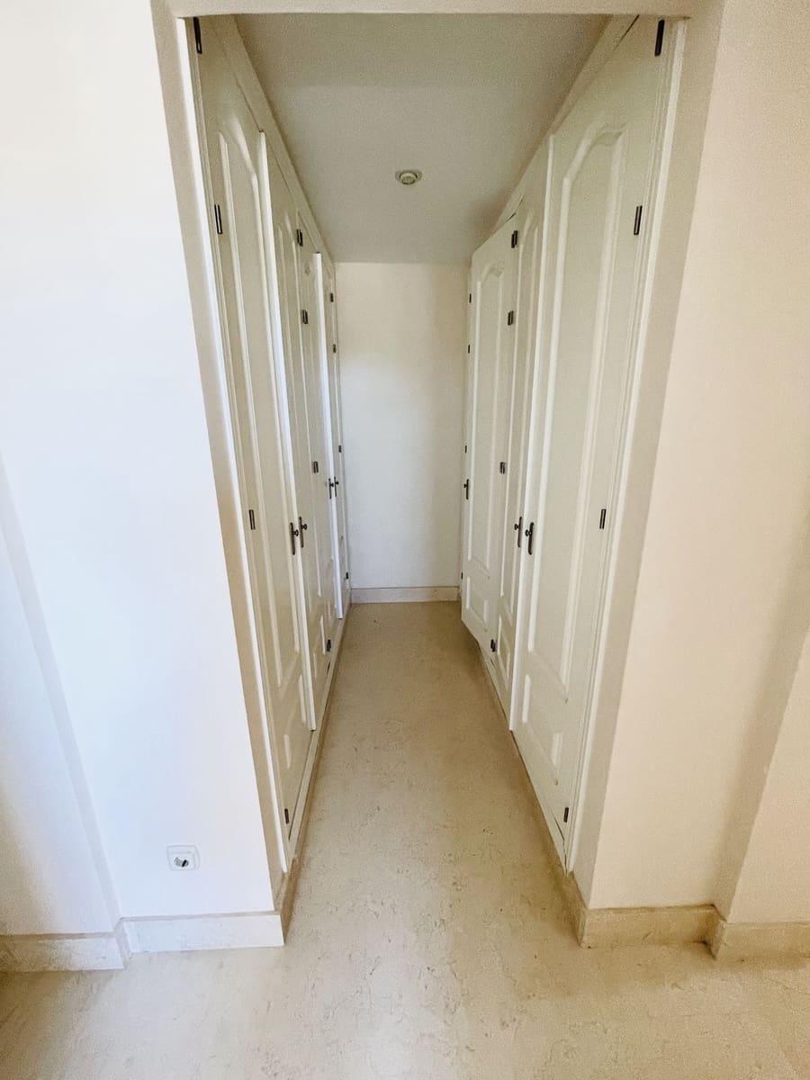 4 makuuhuone Kattohuoneisto myytävänä paikassa Benahavis - 1 490 000 € (Ref: 9910686)