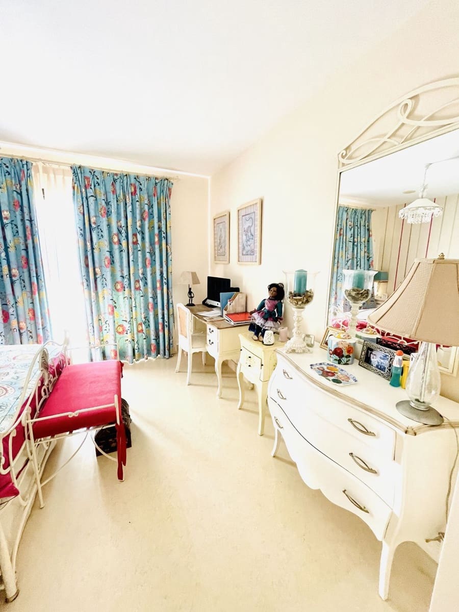 4 makuuhuone Kattohuoneisto myytävänä paikassa Benahavis - 1 490 000 € (Ref: 9910686)