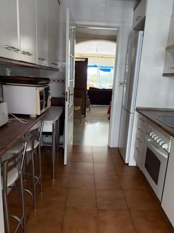 2 bedroom Apartment for sale in Puerto Banus, Marbella - € 850,000 (Ref: 9910688)