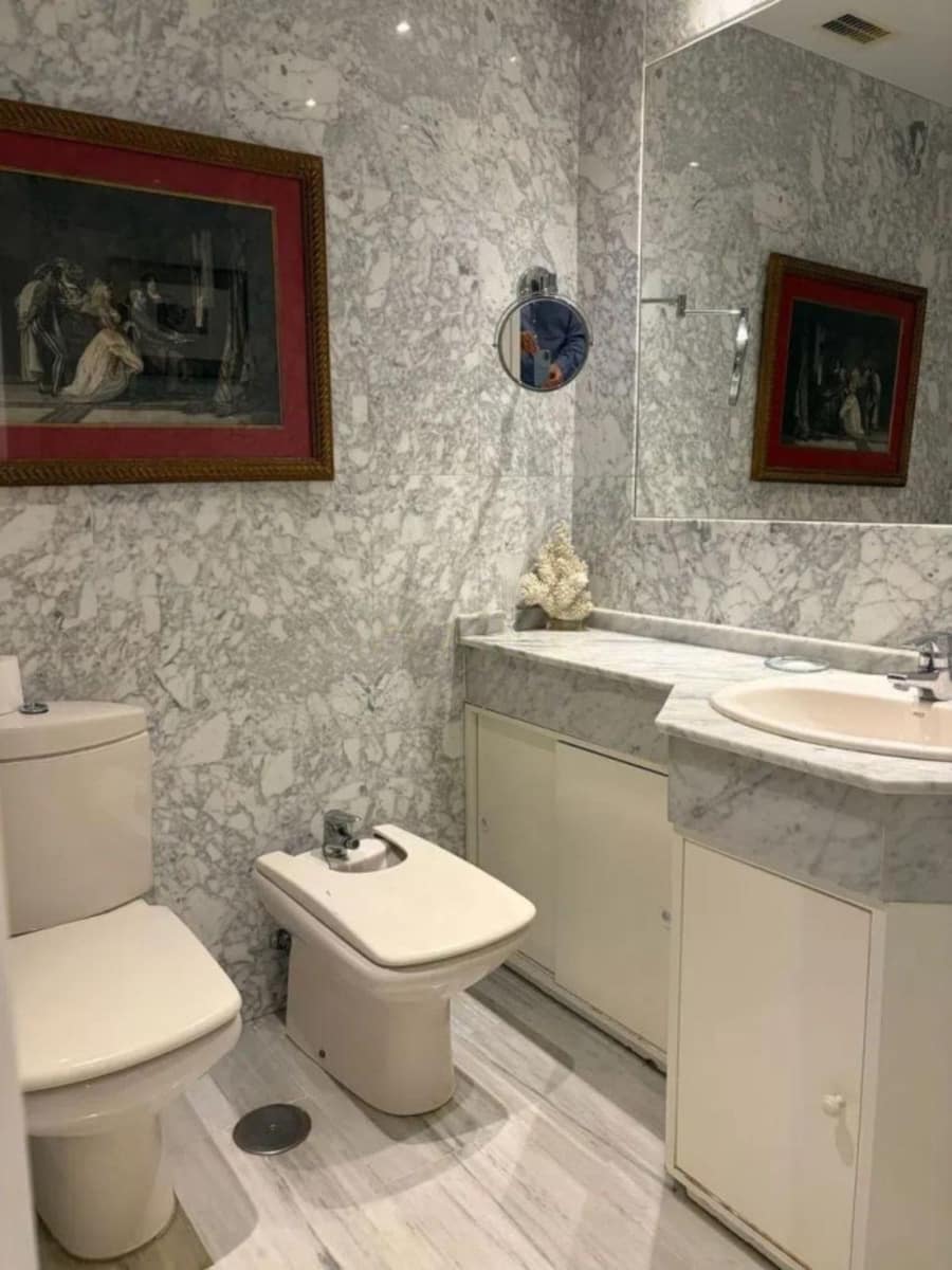 2 bedroom Apartment for sale in Puerto Banus - € 850,000 (Ref: 9910688)