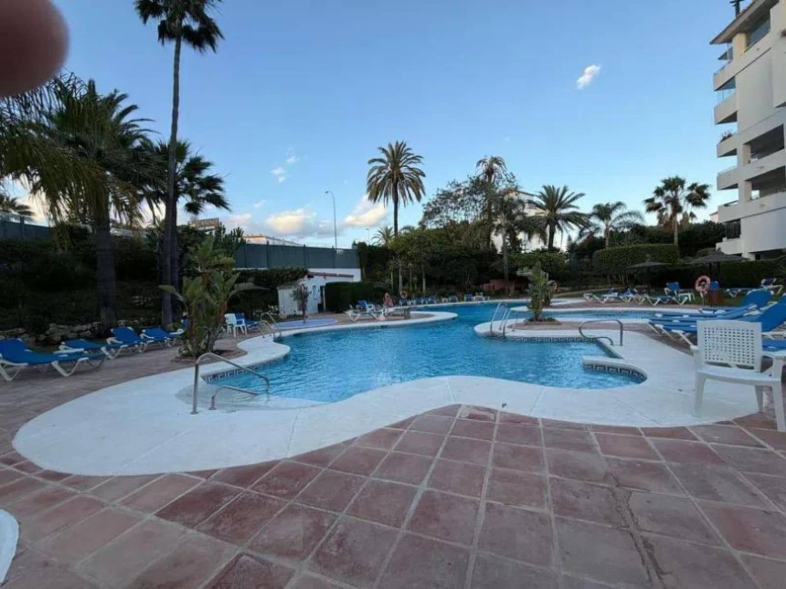 2 bedroom Apartment for sale in Puerto Banus - € 850,000 (Ref: 9910688)