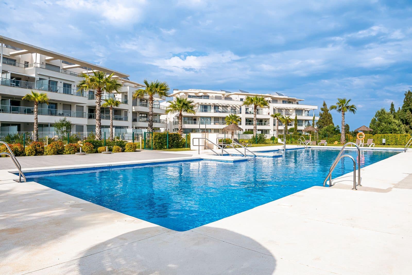 2 soveværelse Lejlighed til salg i Mijas Costa - € 465.000 (Ref: 9910690)