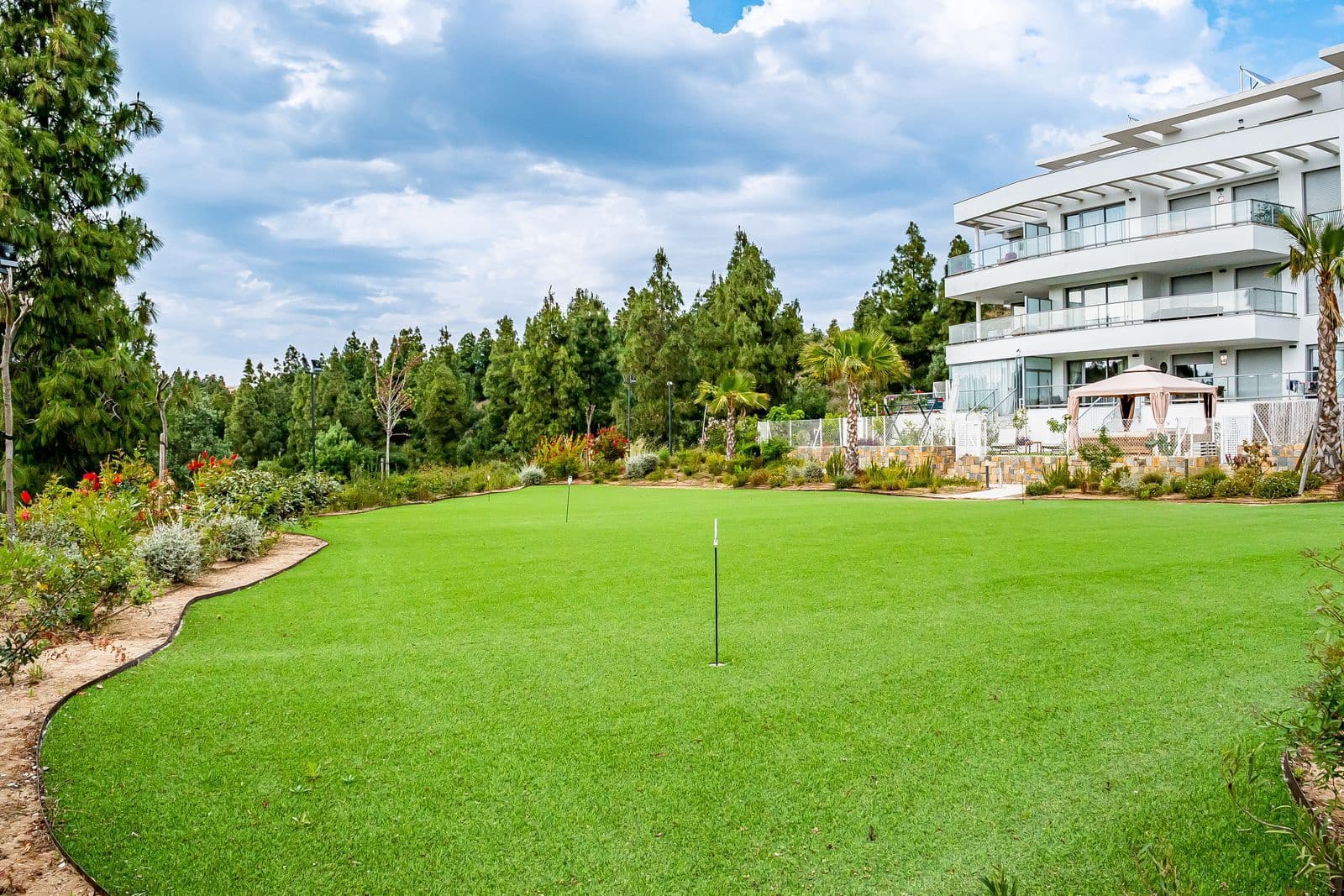 2 soveværelse Lejlighed til salg i Mijas Costa - € 465.000 (Ref: 9910690)