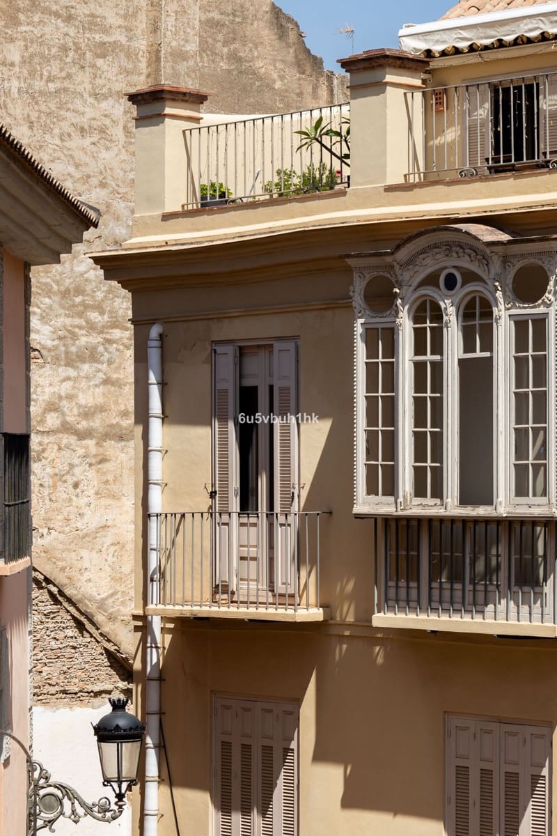 2 bedroom Apartment for sale in Malaga city - € 369,000 (Ref: 9910695)