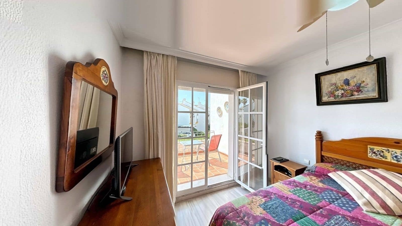 5 chambre Villa/Maison Semi-Mitoyenne à vendre à Estepona - 495 000 € (Ref: 9910696)