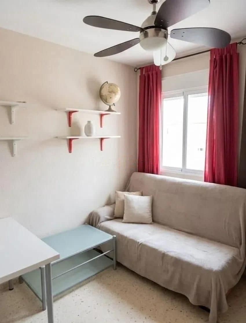 3 slaapkamer Appartement te koop in Malaga stad - € 320.000 (Ref: 9910703)