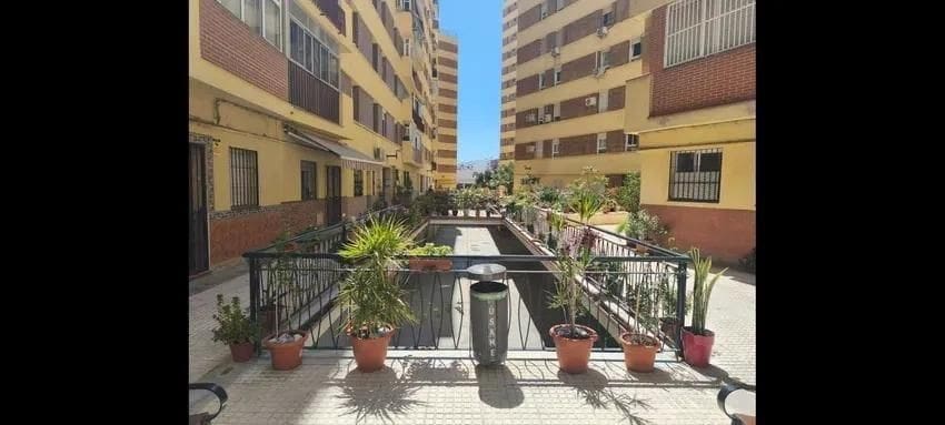 3 slaapkamer Appartement te koop in Malaga stad - € 320.000 (Ref: 9910703)