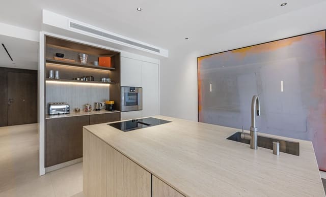 3 slaapkamer Appartement te koop in Puerto Banus, Marbella - € 1.490.000 (Ref: 9910706)