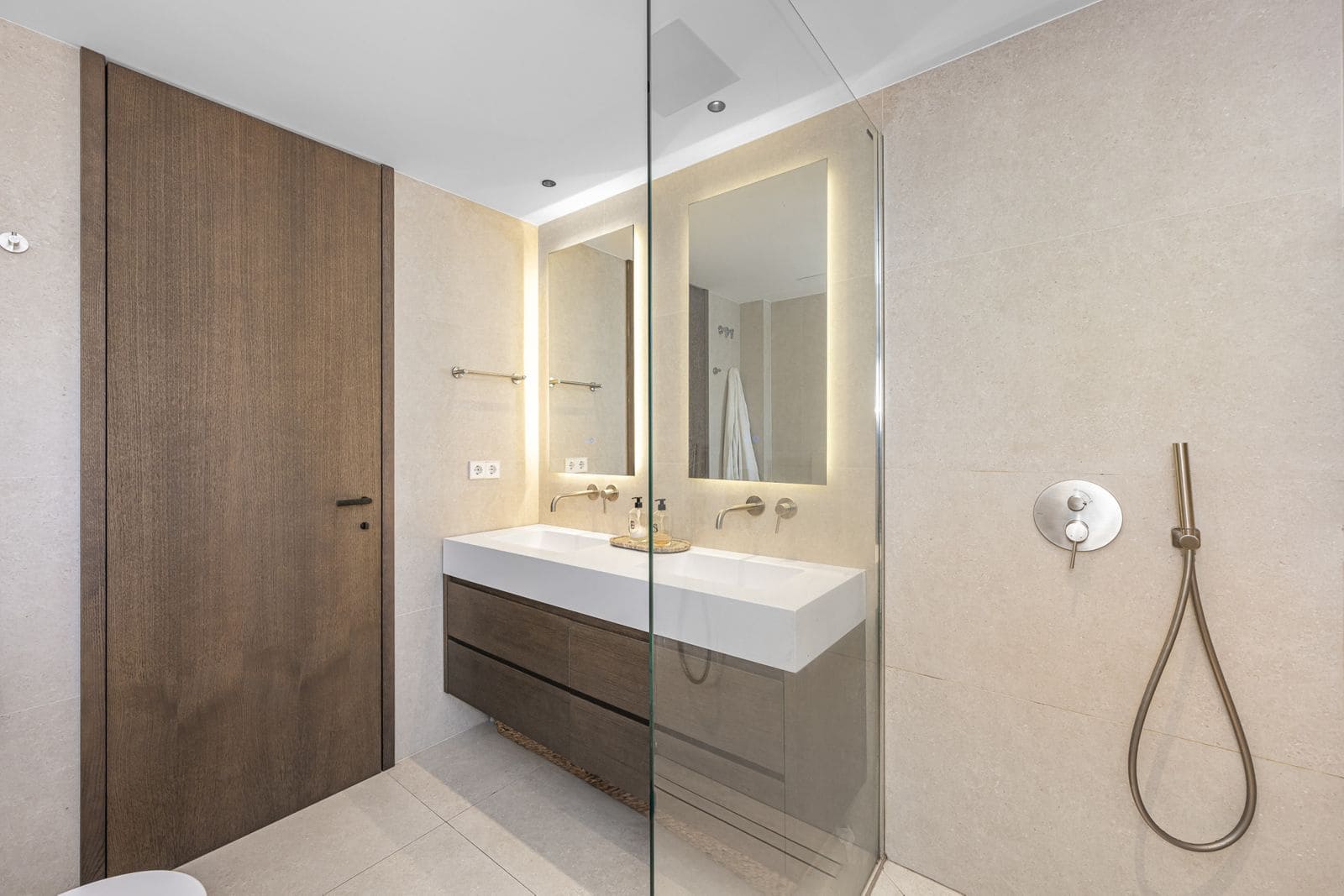 3 slaapkamer Appartement te koop in Puerto Banus - € 1.490.000 (Ref: 9910706)