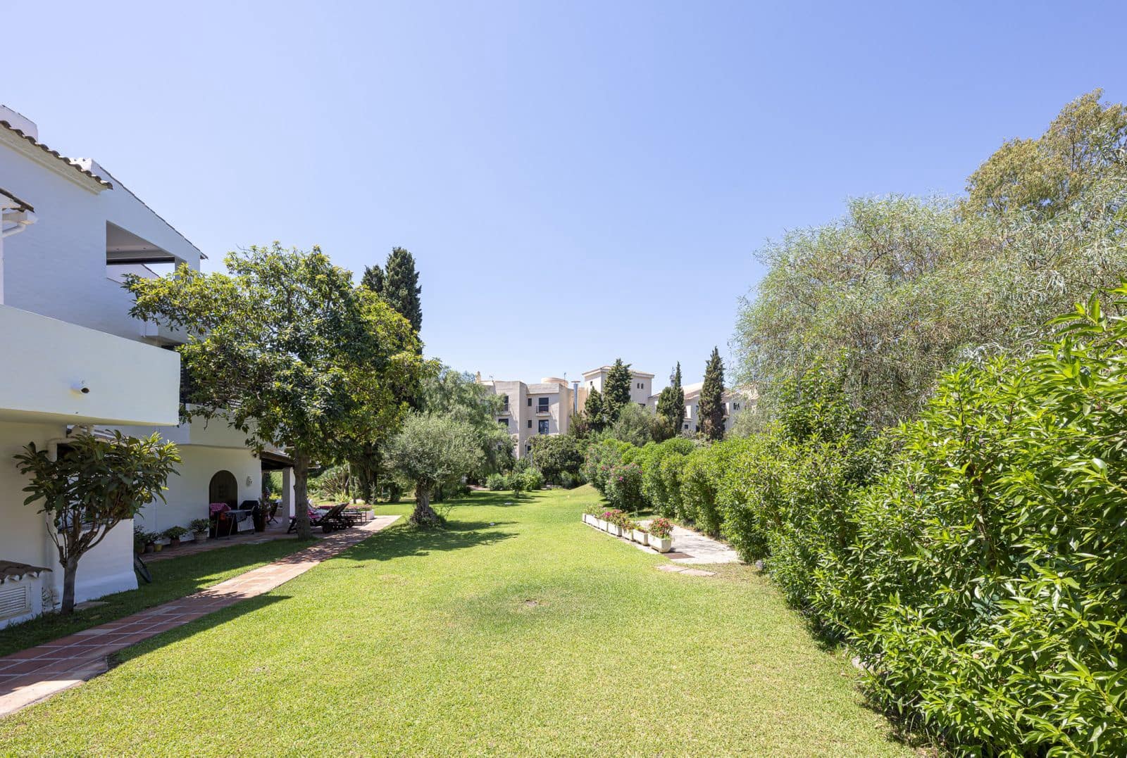3 slaapkamer Appartement te koop in Puerto Banus - € 1.490.000 (Ref: 9910706)