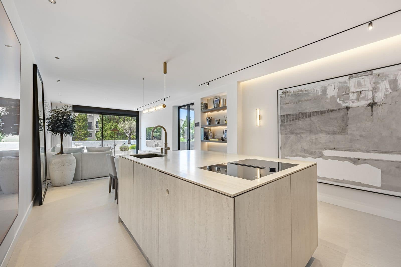 3 slaapkamer Appartement te koop in Puerto Banus - € 1.490.000 (Ref: 9910706)