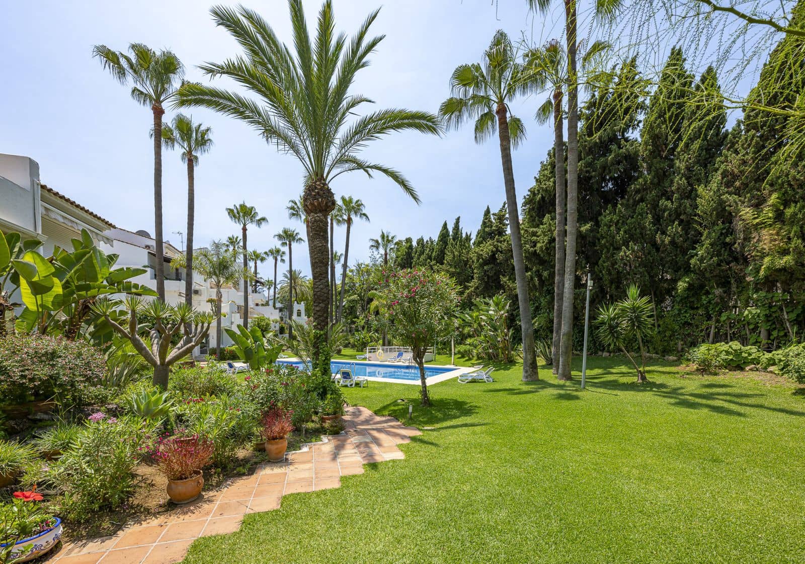 3 slaapkamer Appartement te koop in Puerto Banus - € 1.490.000 (Ref: 9910706)