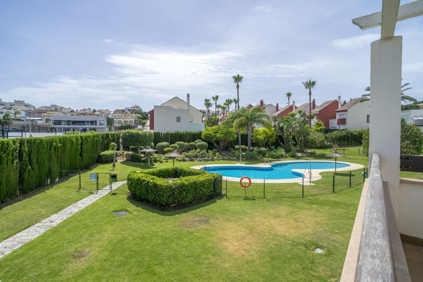 Apartamento de 3 habitaciones en New Golden Mile en venta - 369.000 € (Ref: 9910707)