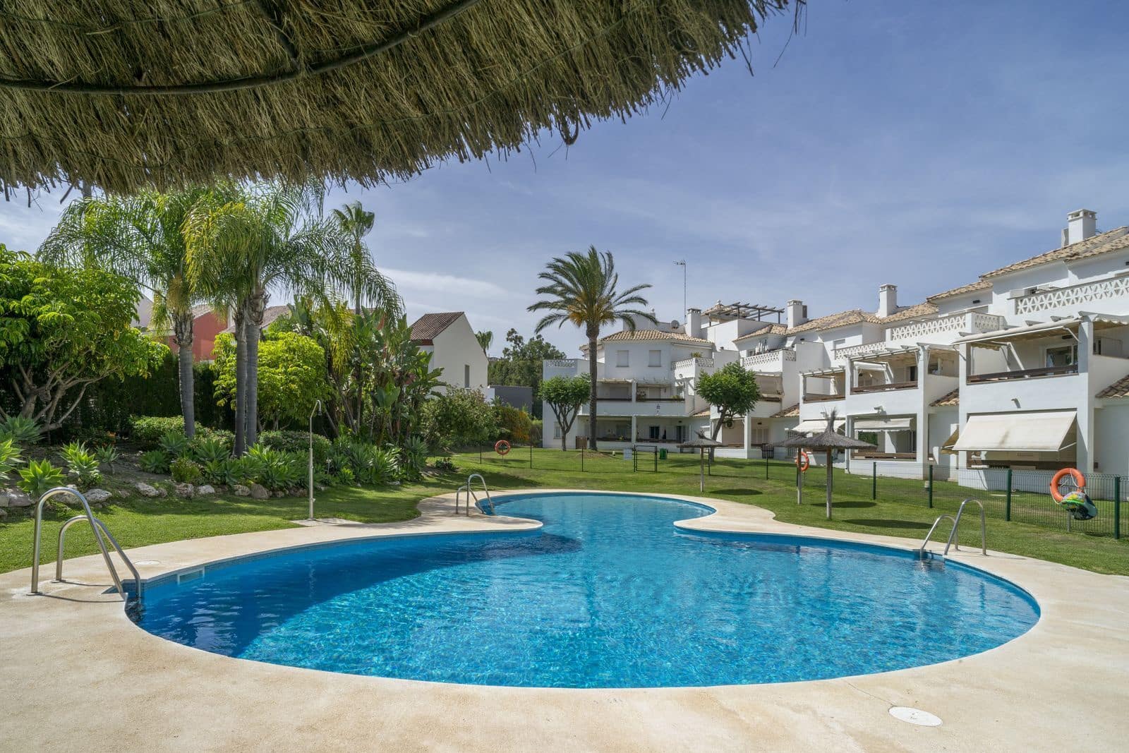 Apartamento de 3 habitaciones en New Golden Mile en venta - 369.000 € (Ref: 9910707)