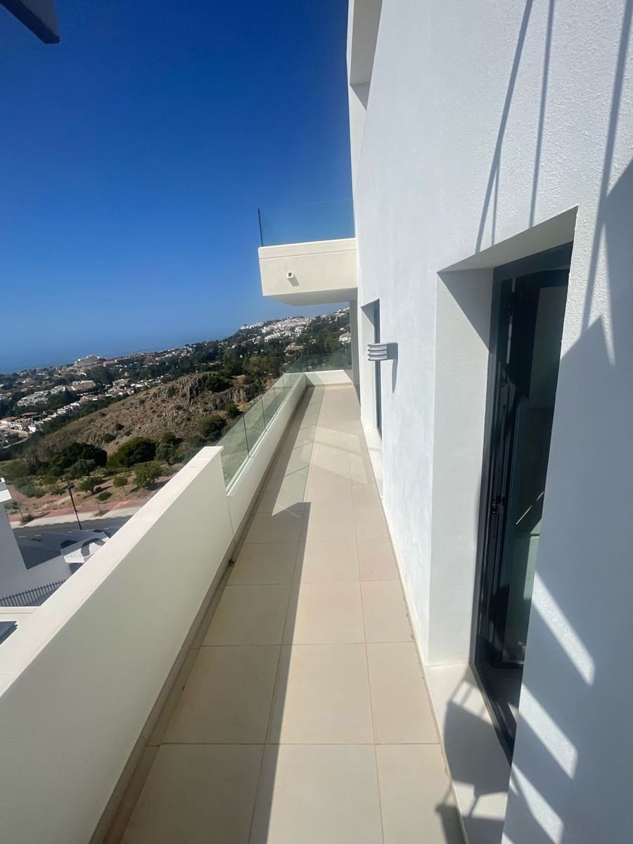 3 soveværelse Penthouse til salg i Benalmadena - € 750.000 (Ref: 9910708)