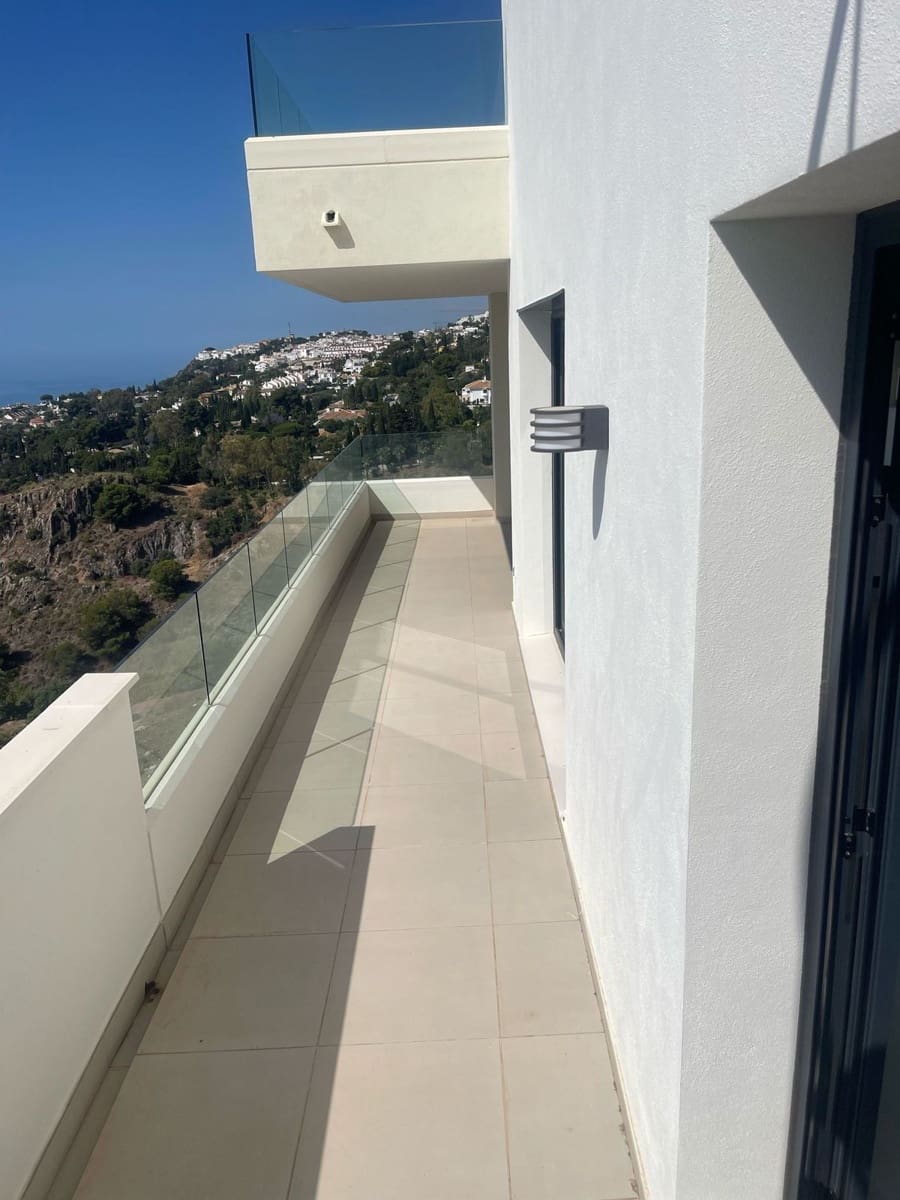 3 soveværelse Penthouse til salg i Benalmadena - € 750.000 (Ref: 9910708)