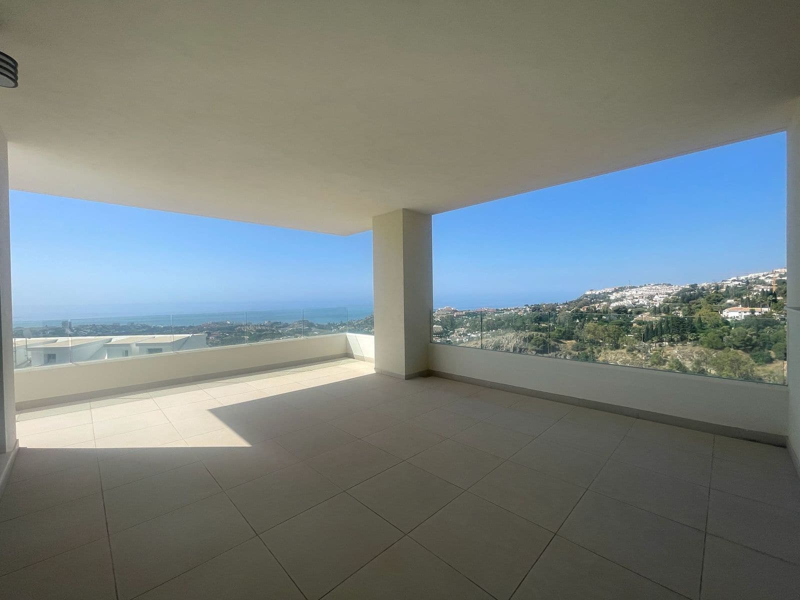 3 soveværelse Penthouse til salg i Benalmadena - € 750.000 (Ref: 9910708)