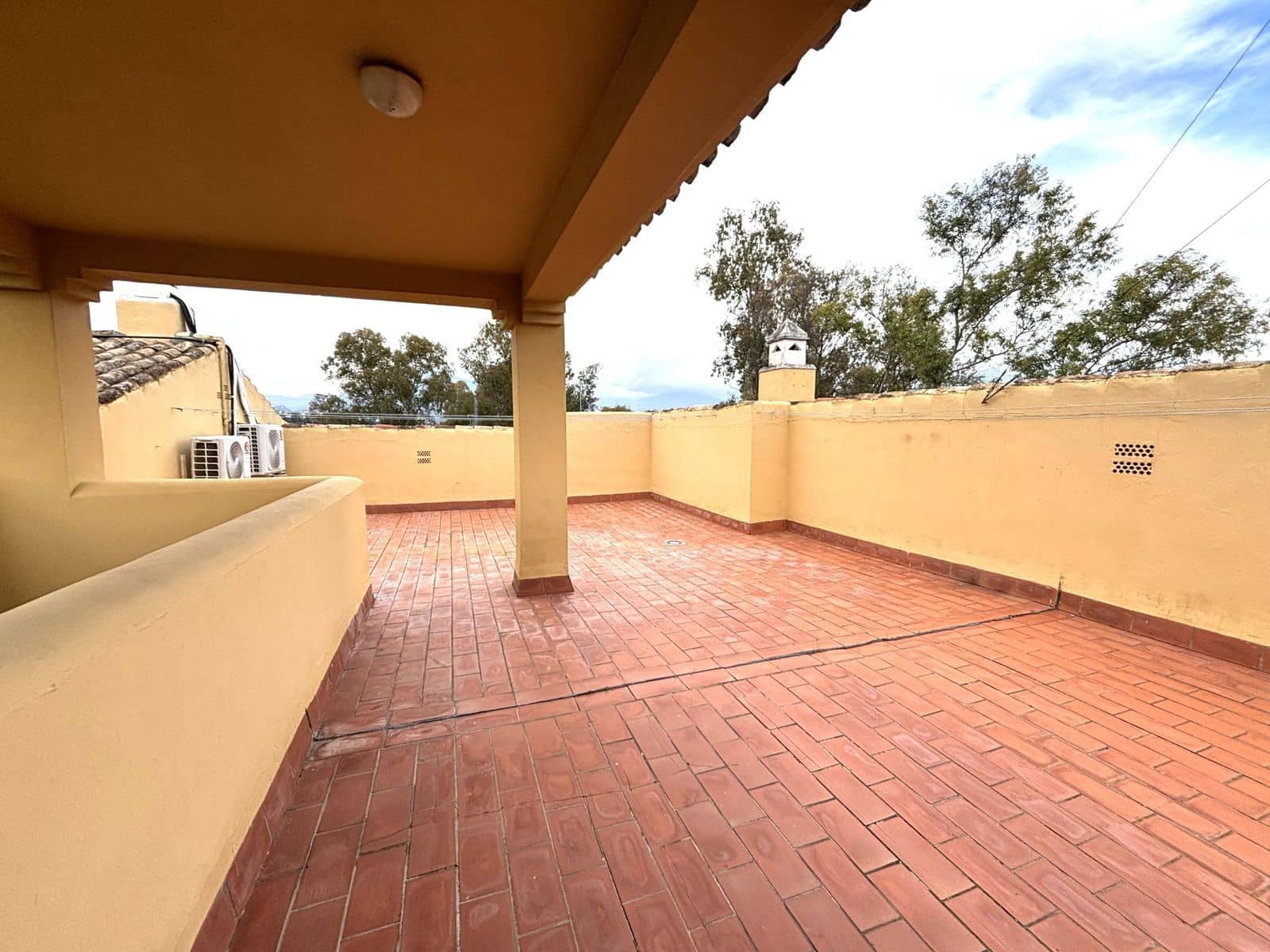 3 sypialnia Penthouse na sprzedaż w Guadalmina - 340 000 € (Ref: 9910711)