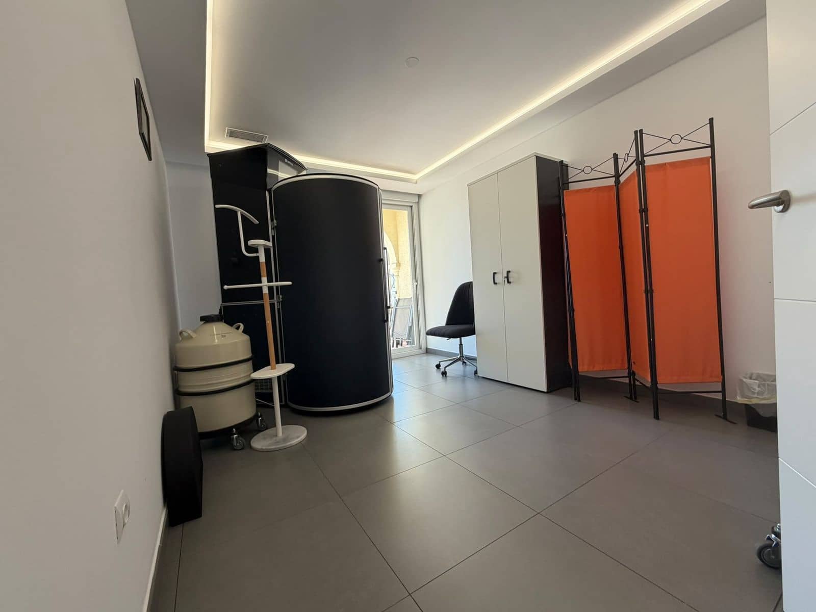 4 sovrum Kommersiell till salu i Estepona - 849 000 € (Ref: 9910712)