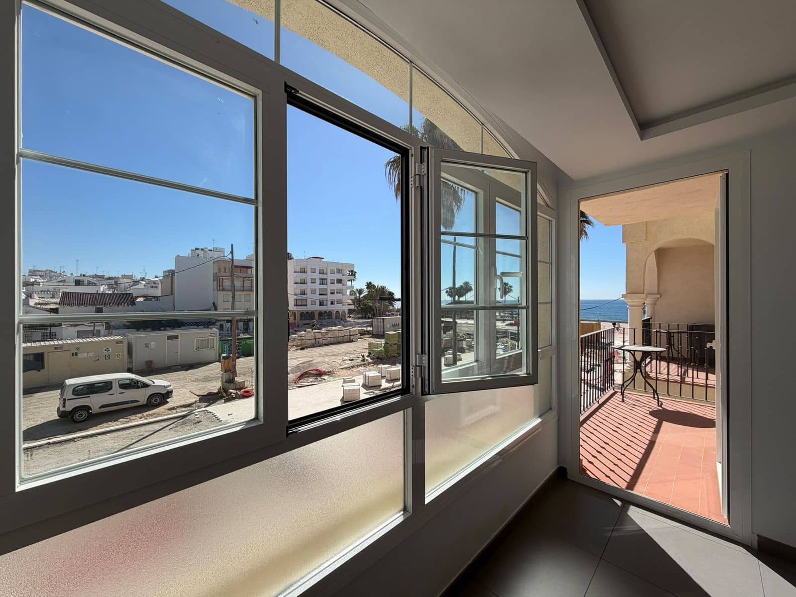 4 sovrum Kommersiell till salu i Estepona - 849 000 € (Ref: 9910712)