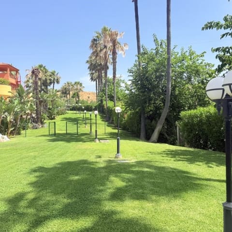2 bedroom Penthouse for sale in La Reserva, Marbella - € 460,000 (Ref: 9910714)