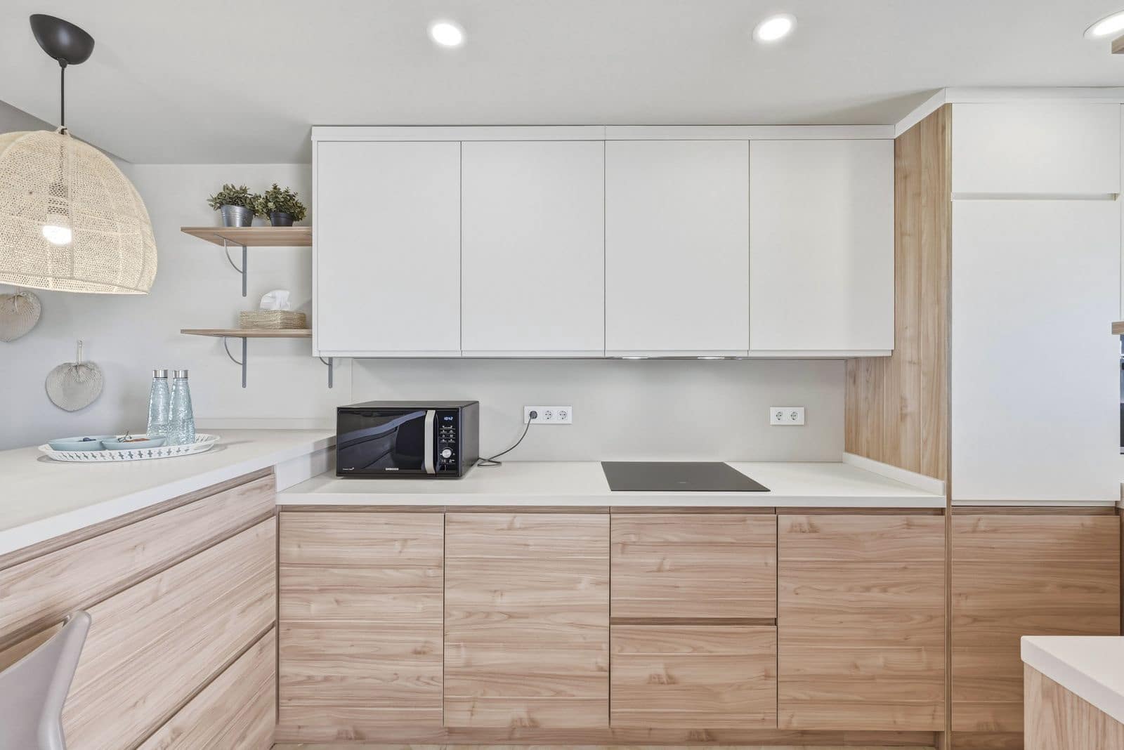 2 slaapkamer Appartement te koop in Estepona - € 545.000 (Ref: 9910717)