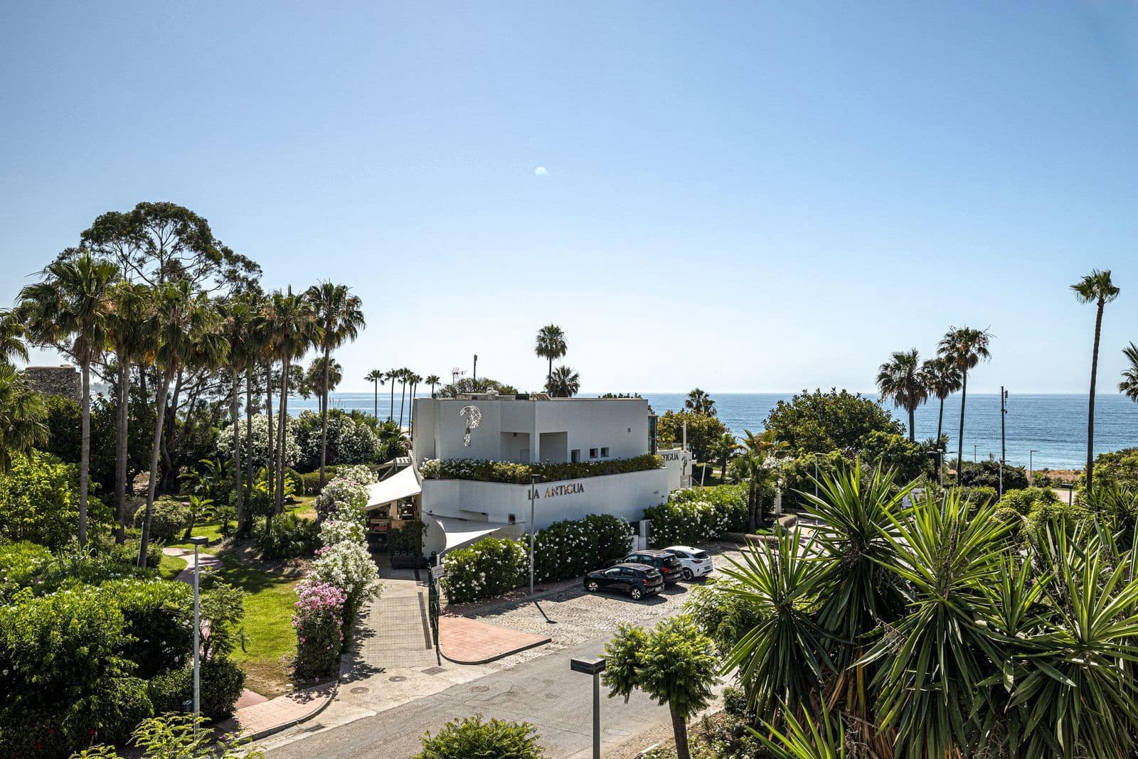 2 slaapkamer Appartement te koop in Estepona - € 545.000 (Ref: 9910717)