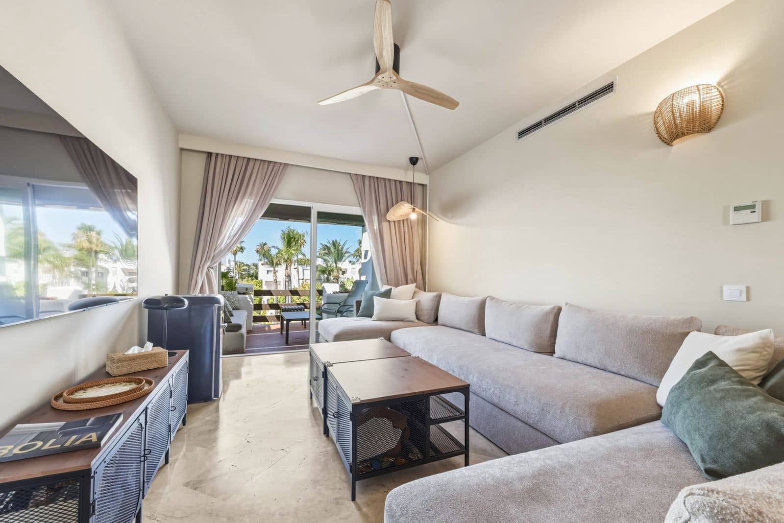 2 slaapkamer Appartement te koop in Estepona - € 545.000 (Ref: 9910717)