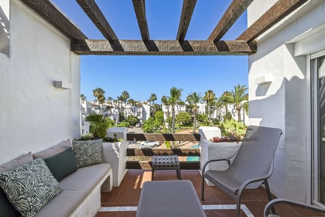 2 slaapkamer Appartement te koop in Estepona - € 545.000 (Ref: 9910717)