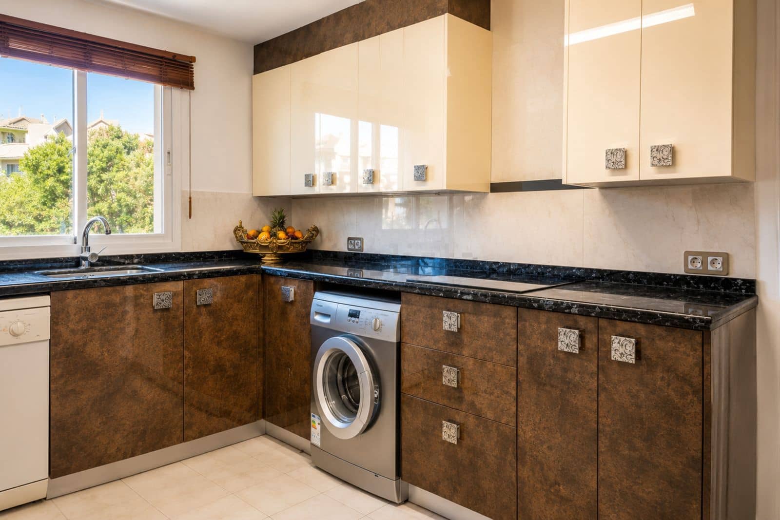 2 quarto Penthouse para venda em Guadalmina - 720 000 € (Ref: 9910727)