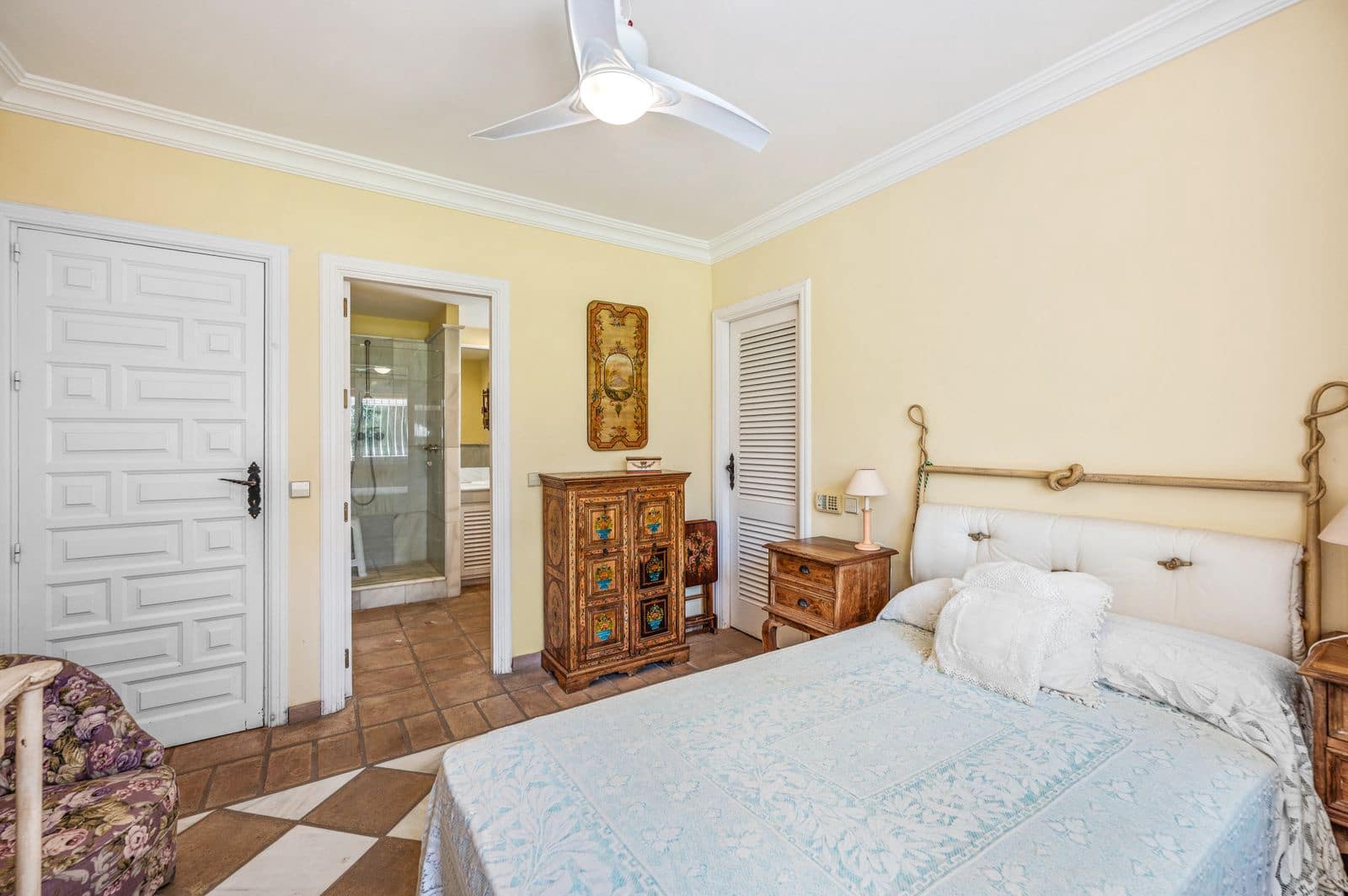 Chalet de 5 habitaciones en San Pedro de Alcantara en venta - 2.400.000 € (Ref: 9921190)