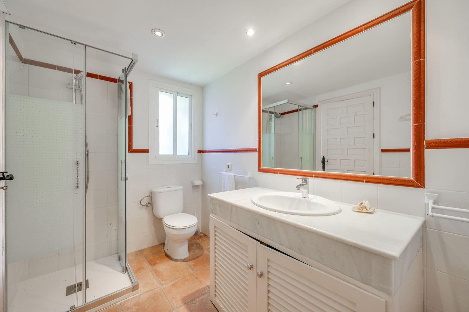 Chalet de 5 habitaciones en San Pedro de Alcantara en venta - 2.400.000 € (Ref: 9921190)